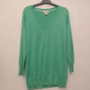 Green silk blend V neck sweater from Banana Republic